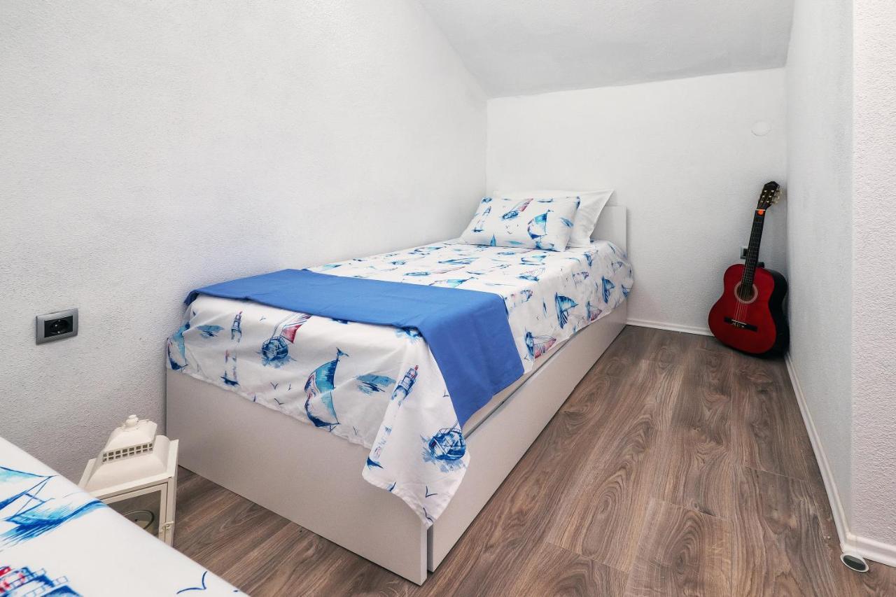 Holiday Home Beyla Pucisca Luaran gambar