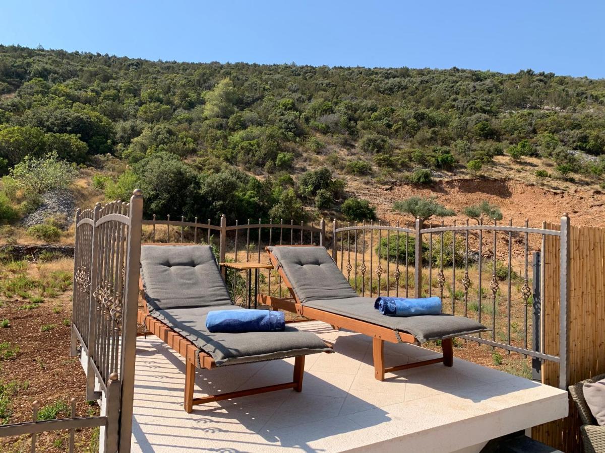 Holiday Home Beyla Pucisca Luaran gambar